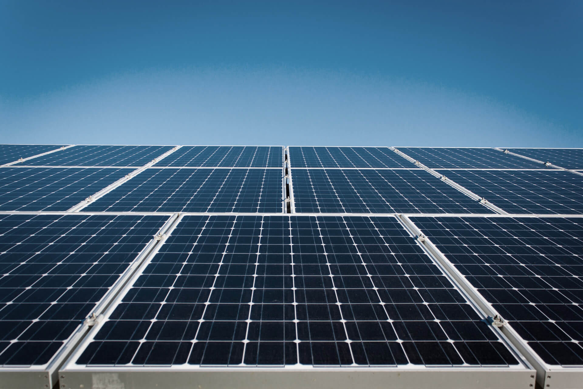 Winckworth Sherwood acts on UK’s largest solar energy farm