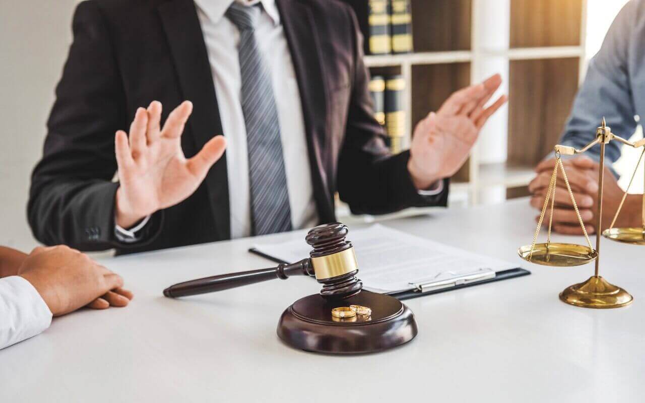 Using mediation in conjunction with court proceedings